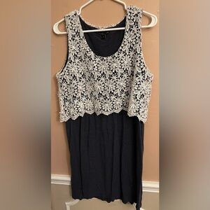 Signature Studios crotchet women’s dress size XL NWOT